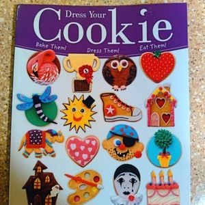 Cookie Decorating Cook Book (BRAND NEW!)